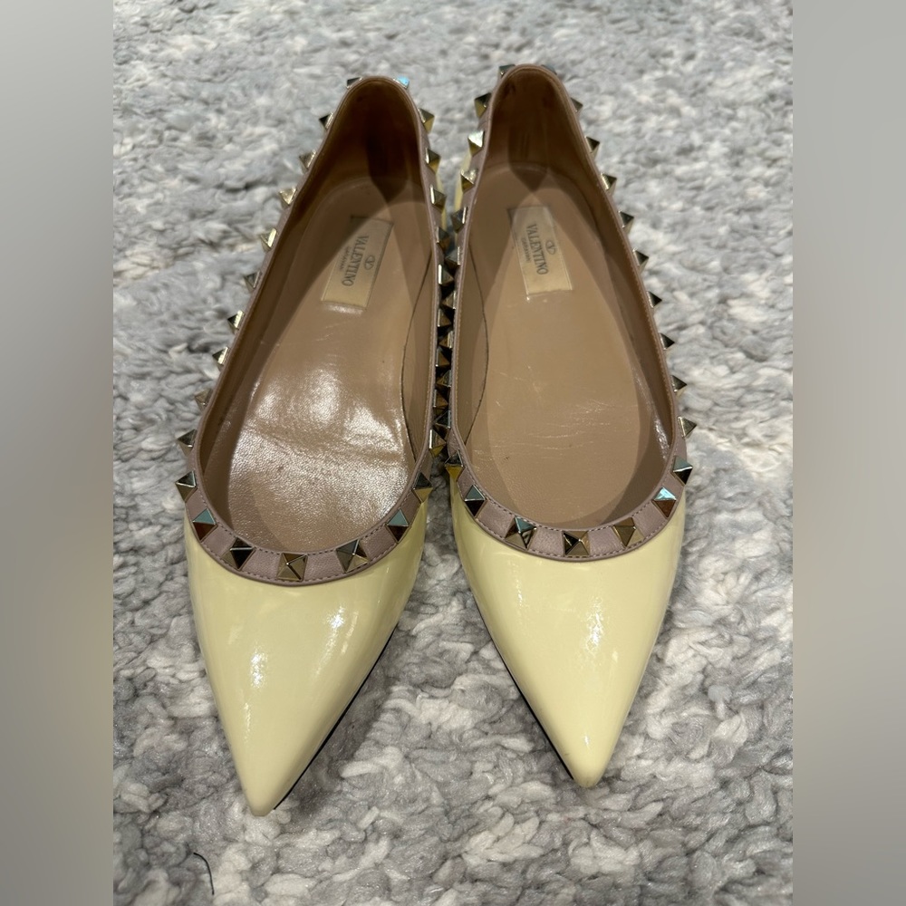 Valentino flats
